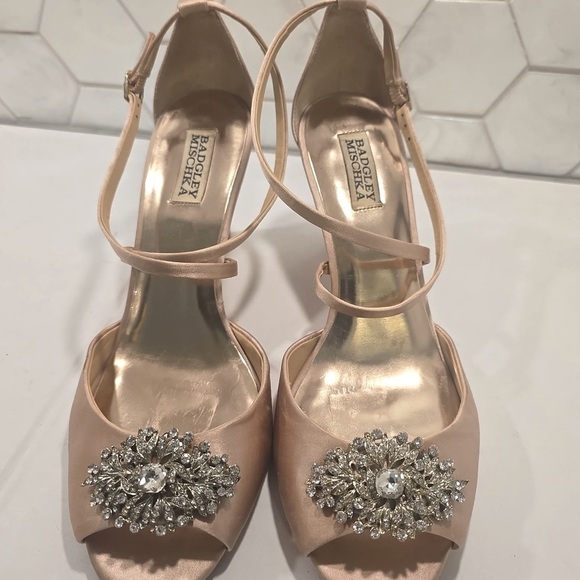Badgley Mischka Pink Satin Abigail Crystal Embellished Wedge Sandals Size 10 - Picture 1 of 9